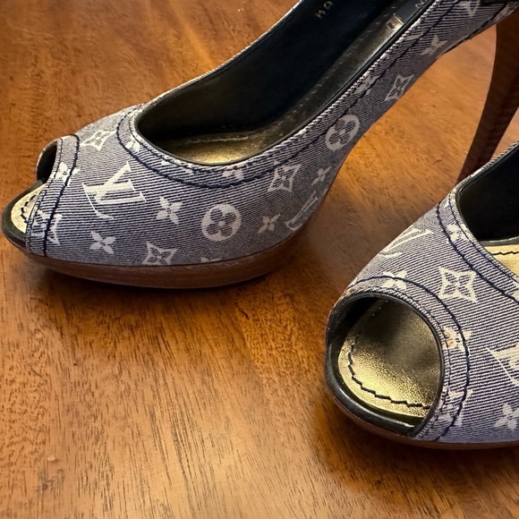 LOUIS VUITTON Monogram Idylle Slingback Heel Open Pumps - Picture 2 of 9